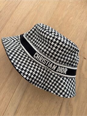 Dior | Accessories | Christian Dior Oblique Reversible Small Brim